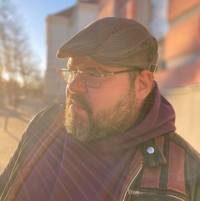 kalmsten peatoimetaja