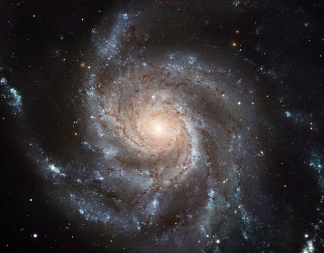 1920px-M101 hires STScI-PRC2006-10a